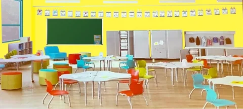 Lớp học tường vàng với bàn ghế nhiều màu sắc tươi sáng